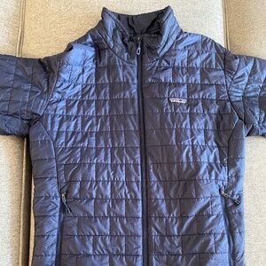 Patagonia nano puff jacket - size L
